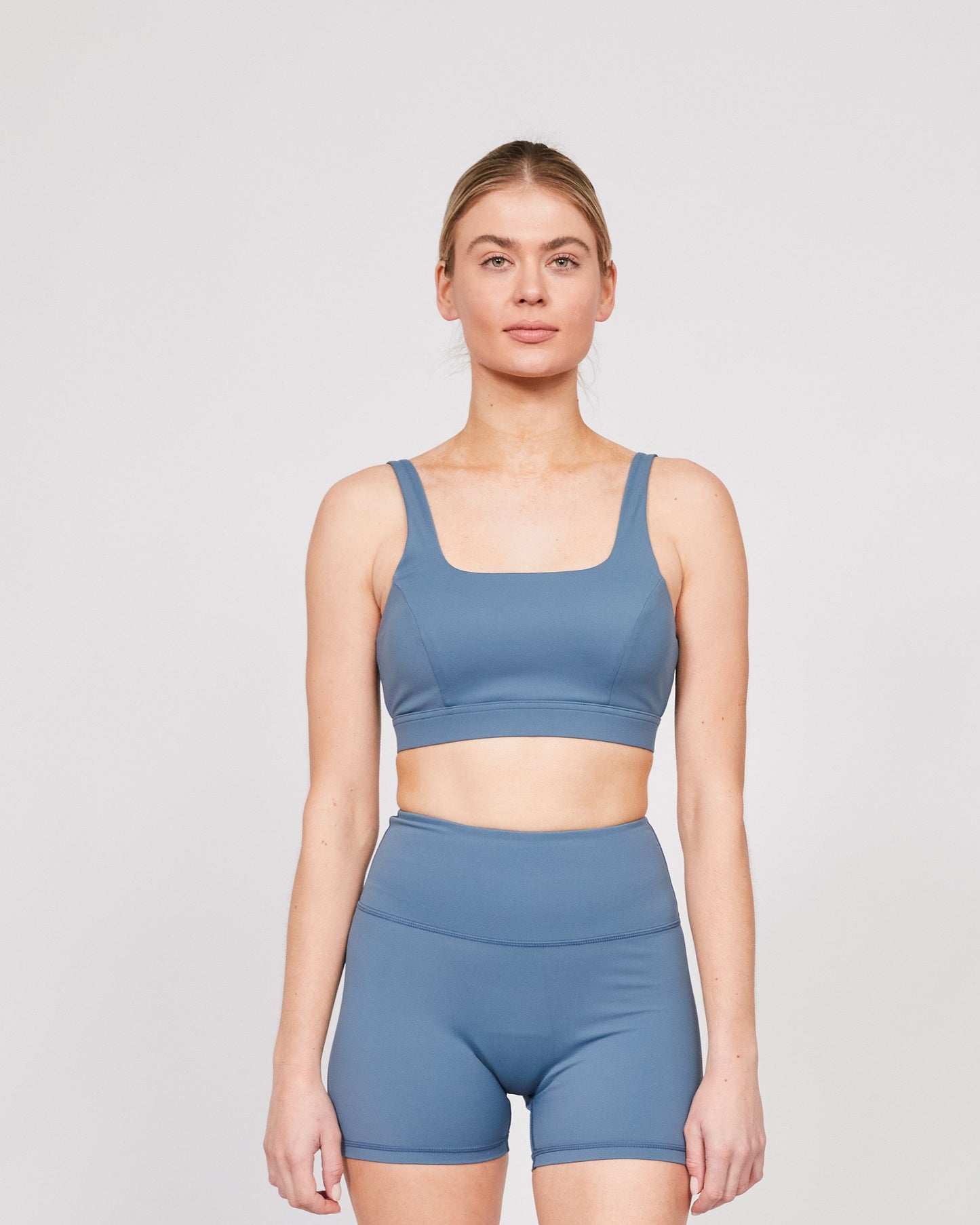 Active Square Neck Bra C-D